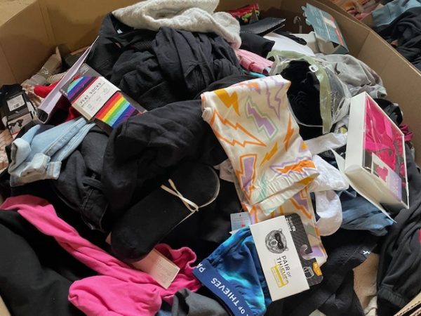 Brand-New-Apparel-Liquidation-Pallets.jpg